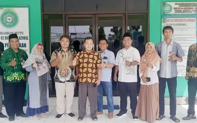 Sambut Teknologi Robotik, SMKNU 02 Kendal Gandeng Unwahas Semarang